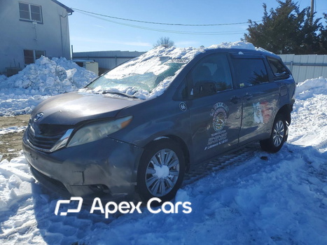 Toyota Sienna 2011 - Image 1 of 13
