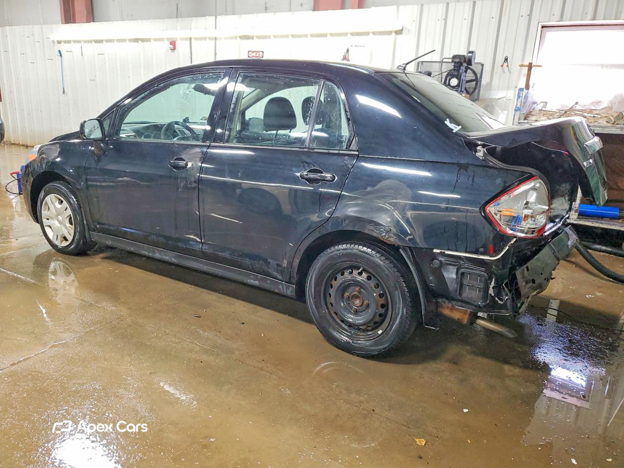 Versa 2011