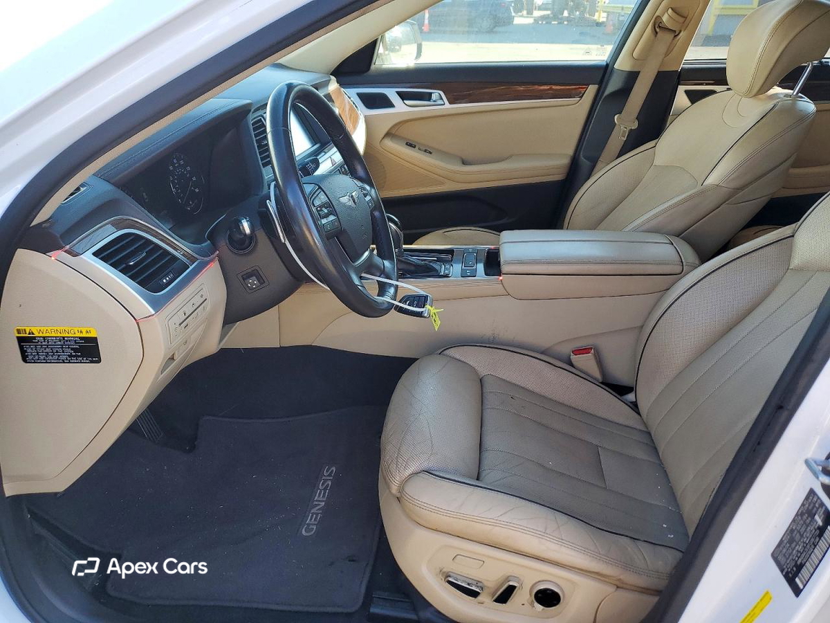 Hyundai Genesis 2015