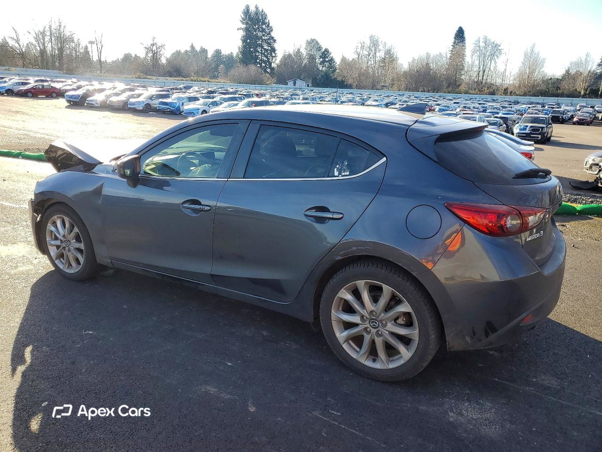 Mazda 3 2016