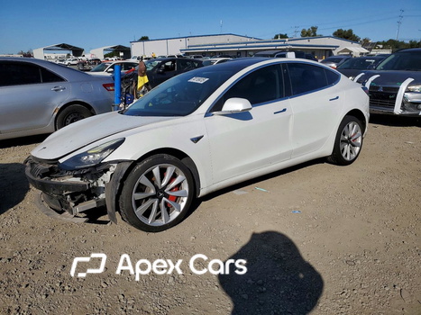 Tesla Model 3 2017 - Zdjęcie 1 z 13