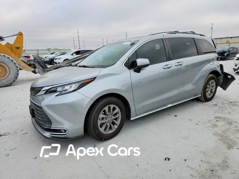 Toyota Sienna 2021 - Image 1 of 14