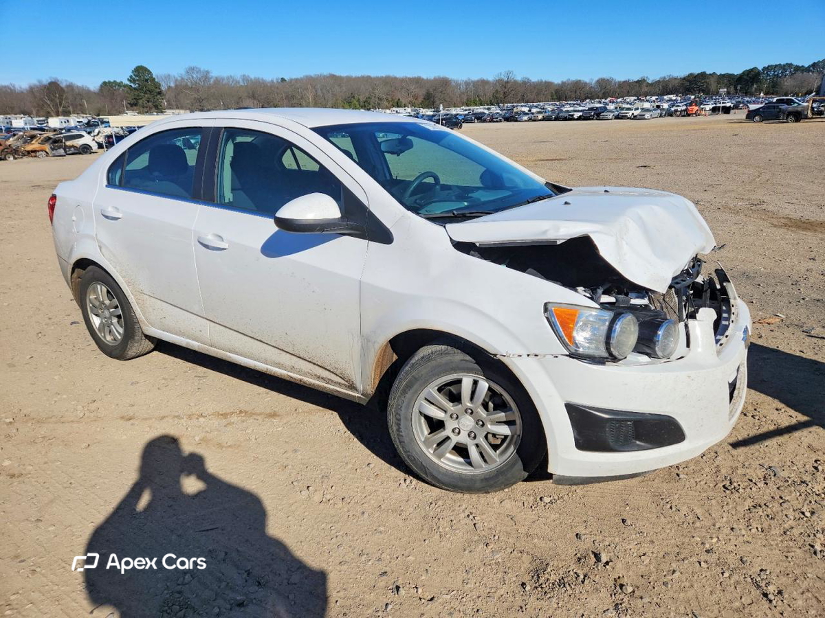 Chevrolet Sonic 2015