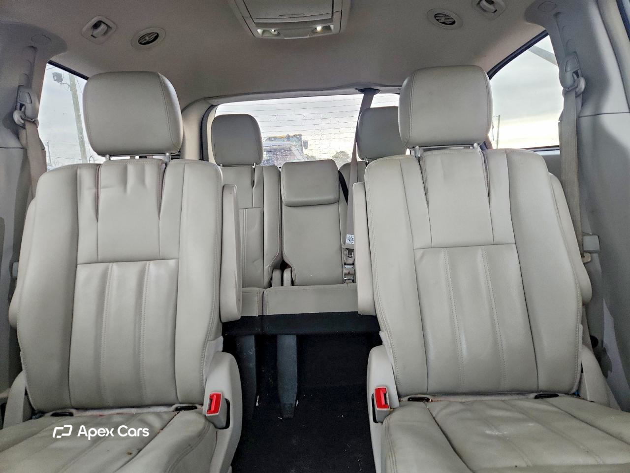 Chrysler Voyager 2015
