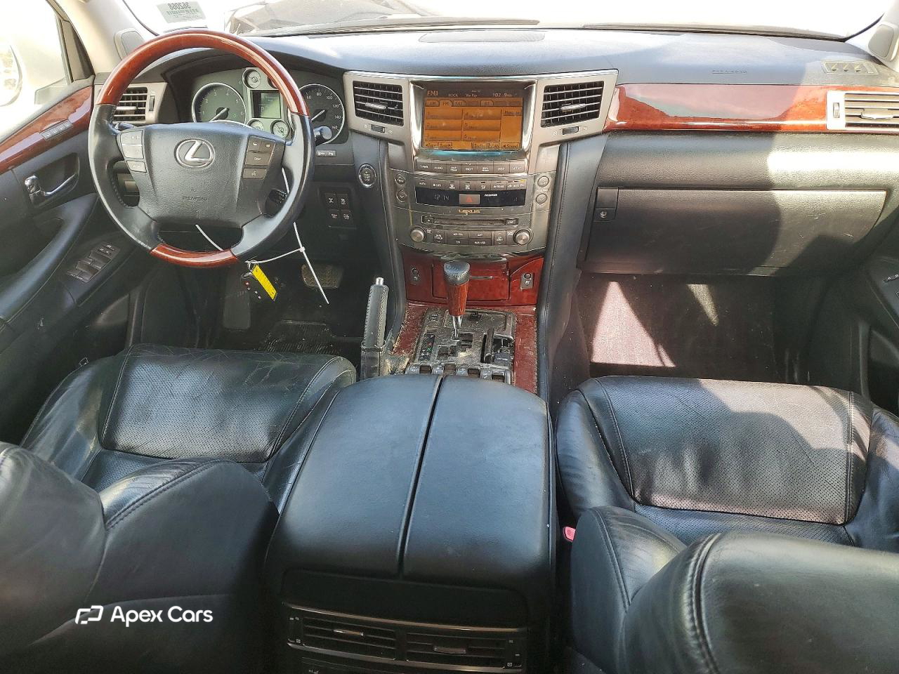 Lexus LX 2011