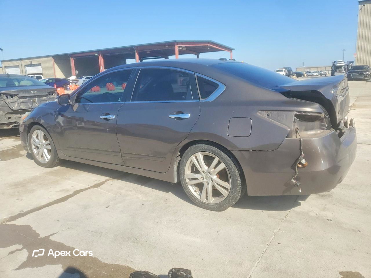 Nissan Altima 2015