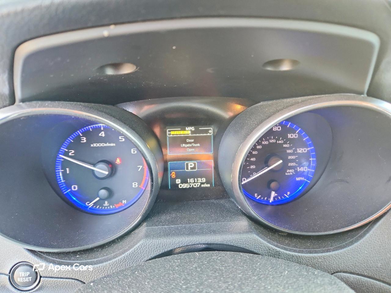 Subaru Legacy 2015