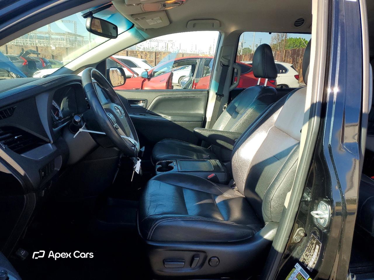 Toyota Sienna 2017