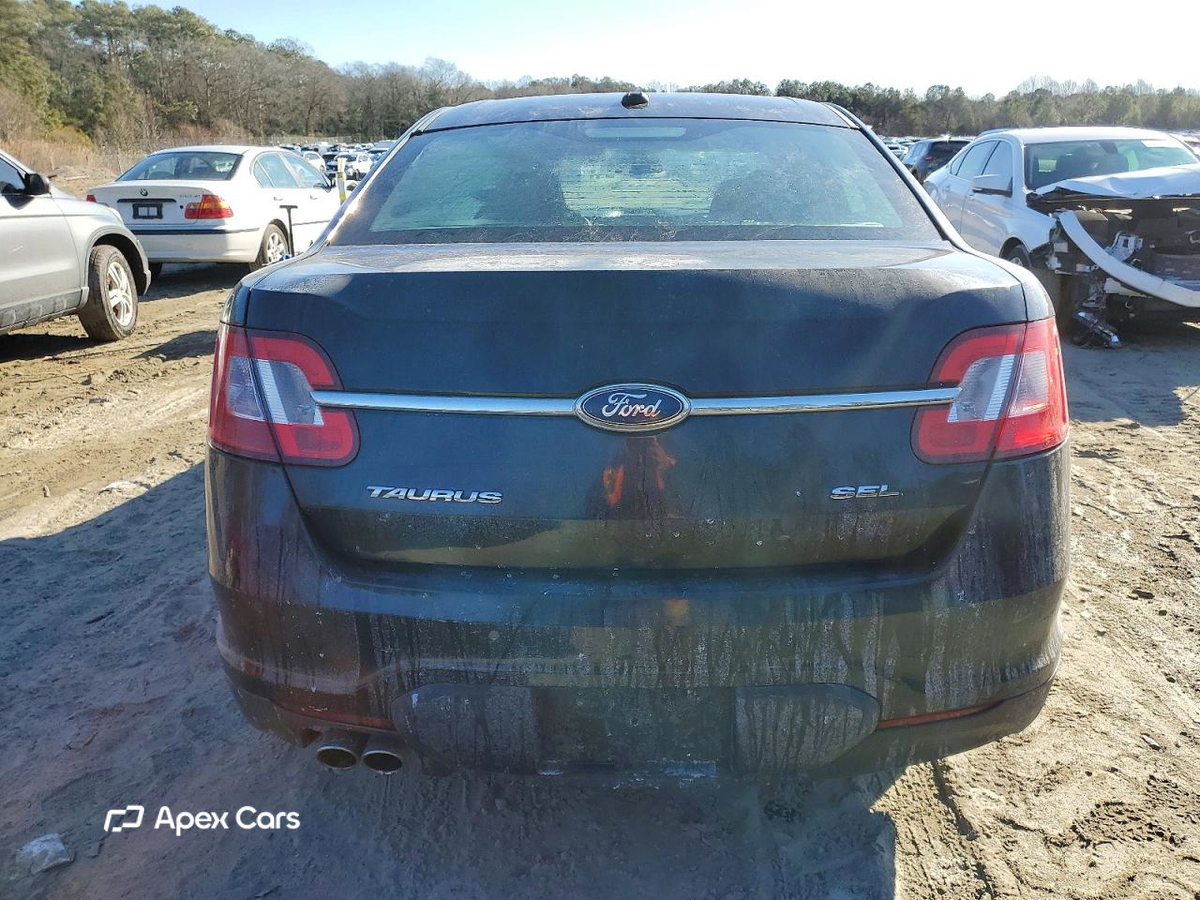 Ford Taurus 2011