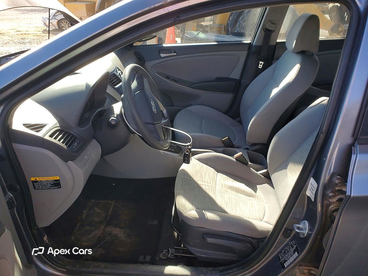 Hyundai Accent 2015