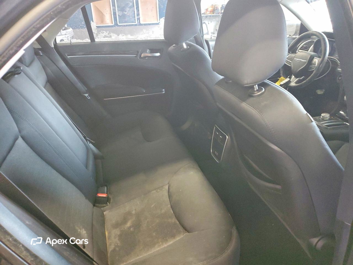 Chrysler 300 2019