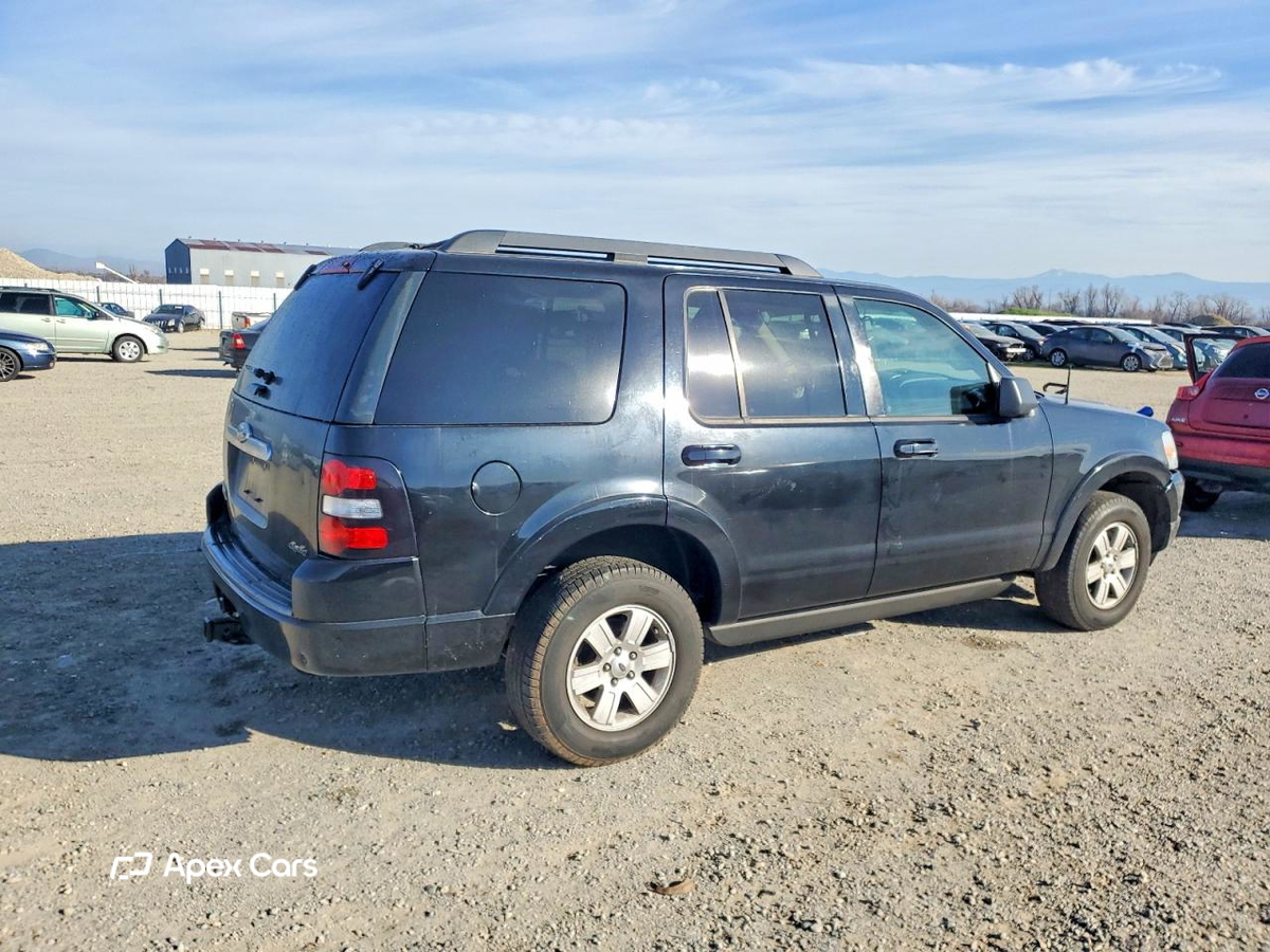 Ford Explorer 2010