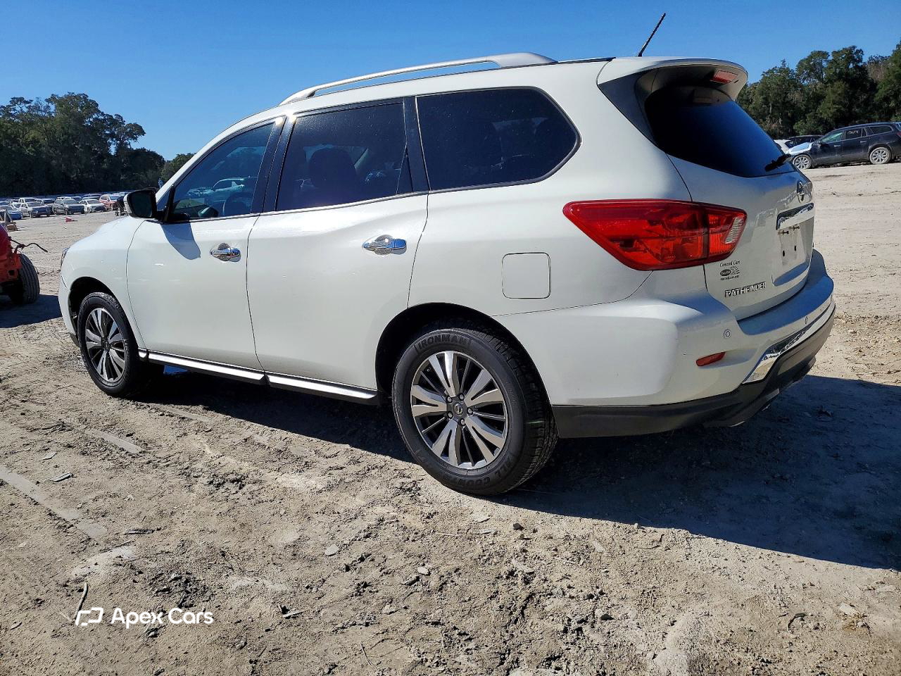 Nissan Pathfinder 2017