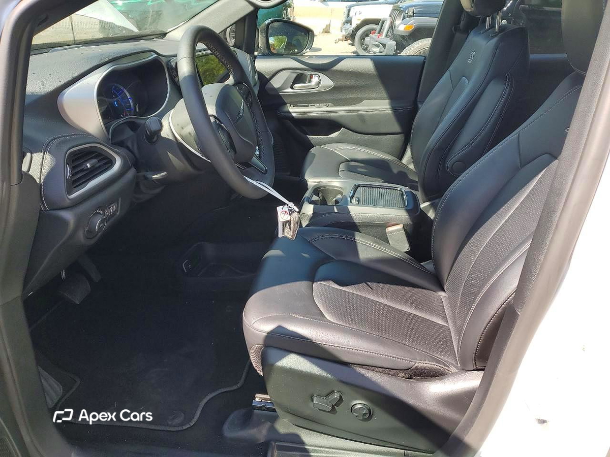 Chrysler Pacifica 2024