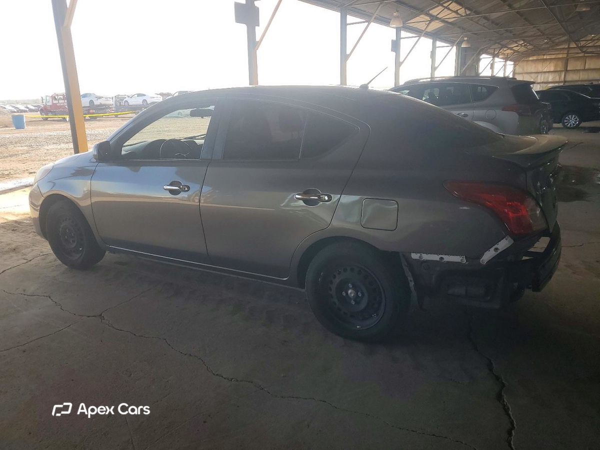 Nissan Versa 2013