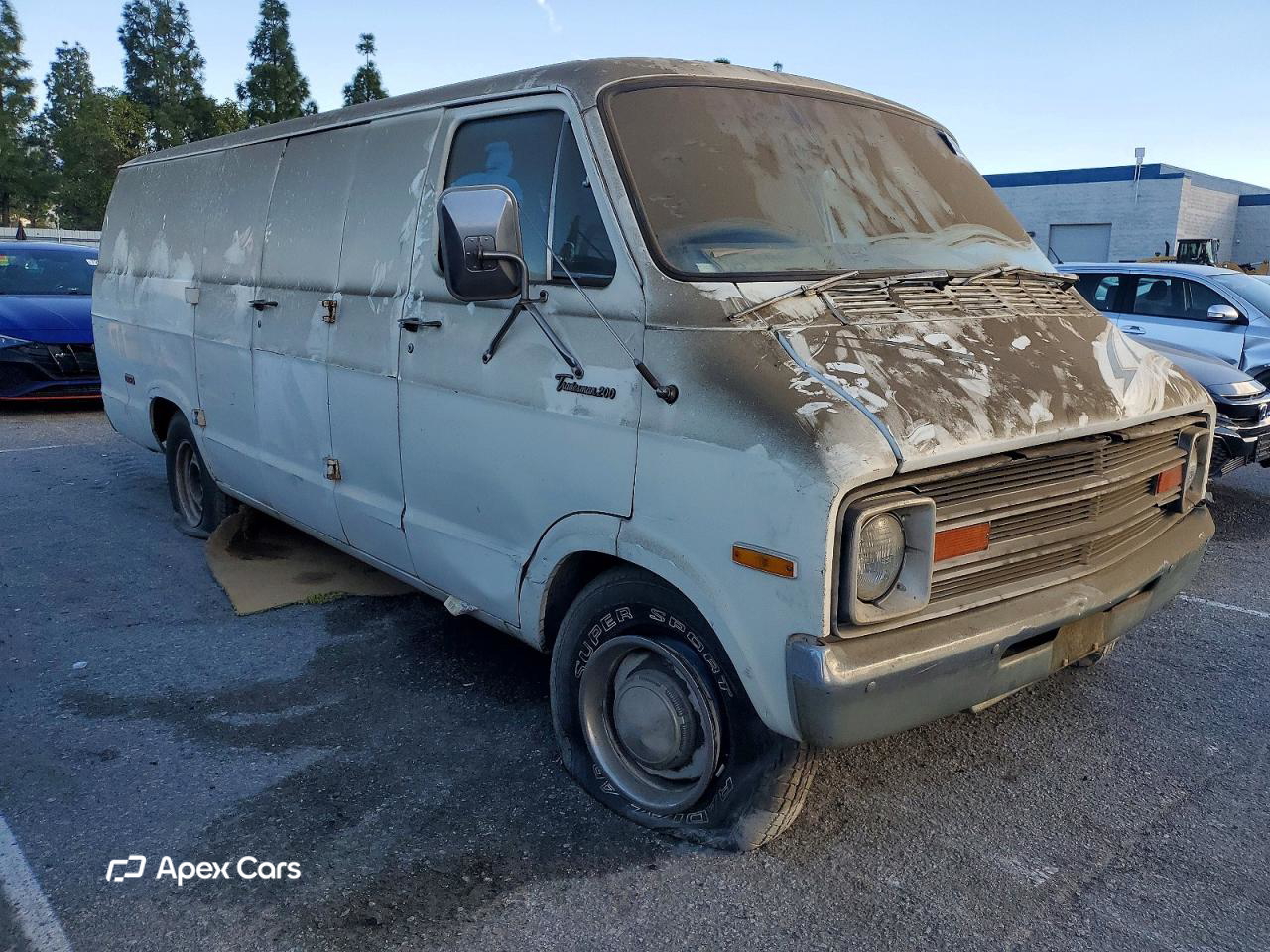 Dodge Caravan 1977