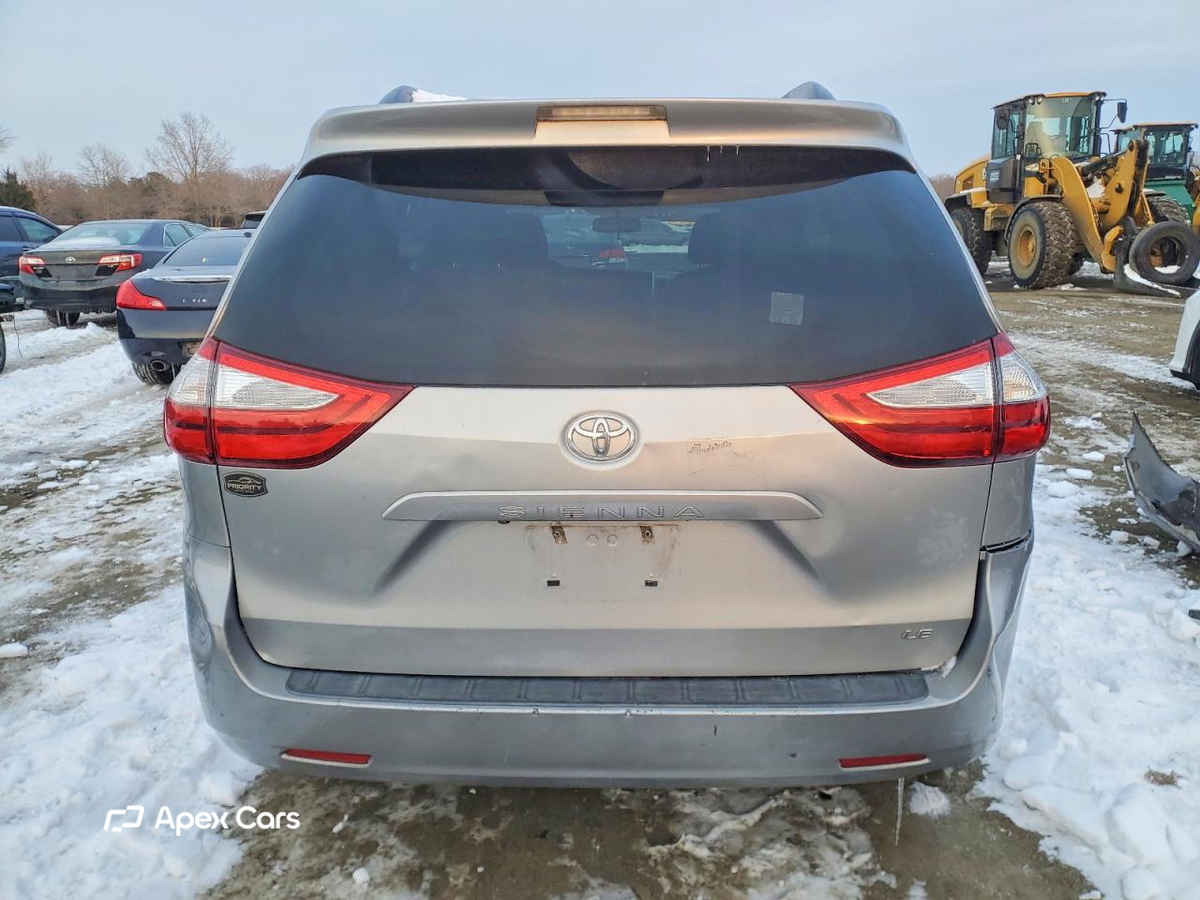 Toyota Sienna 2016