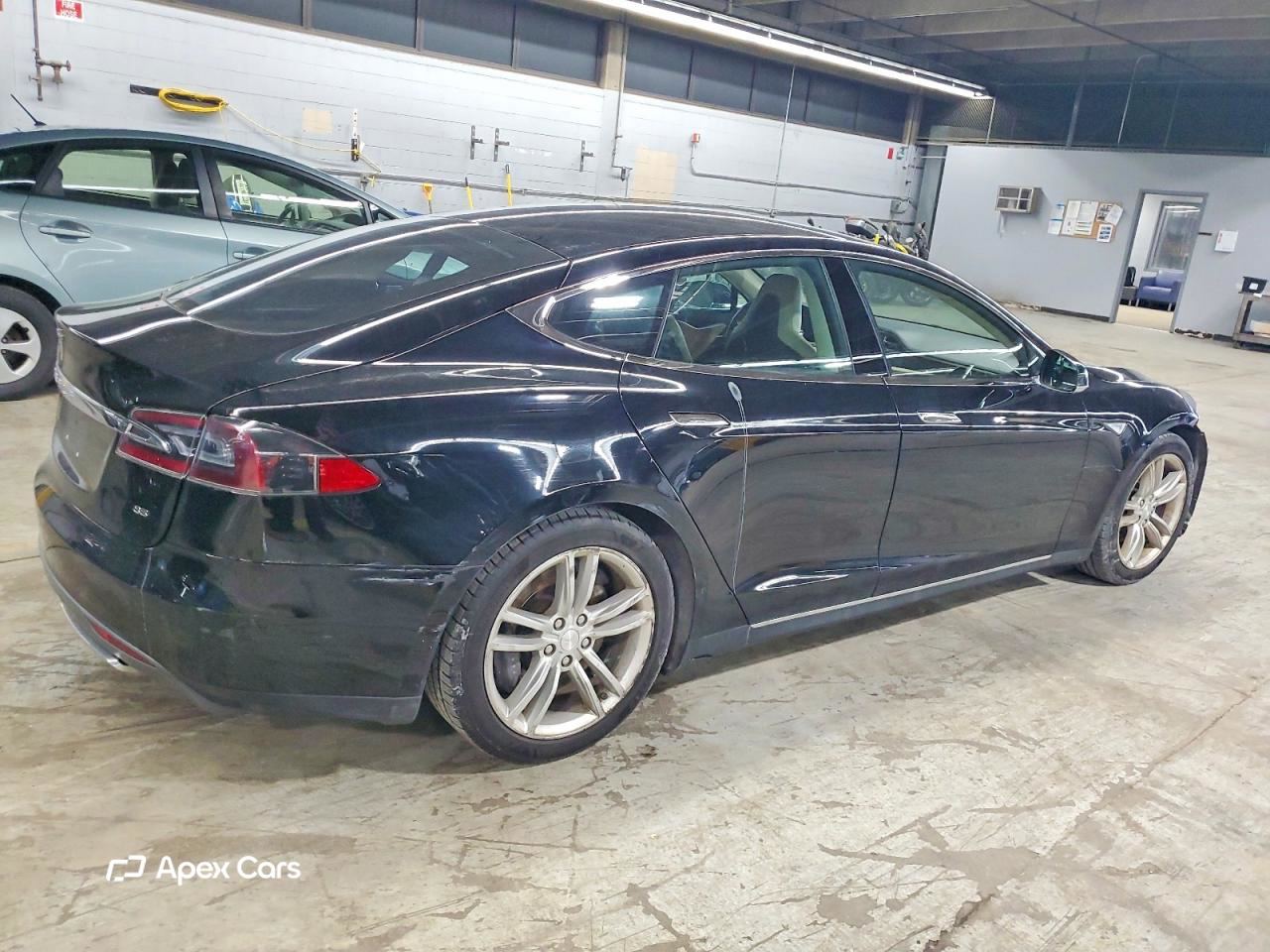 Tesla Model S 2013