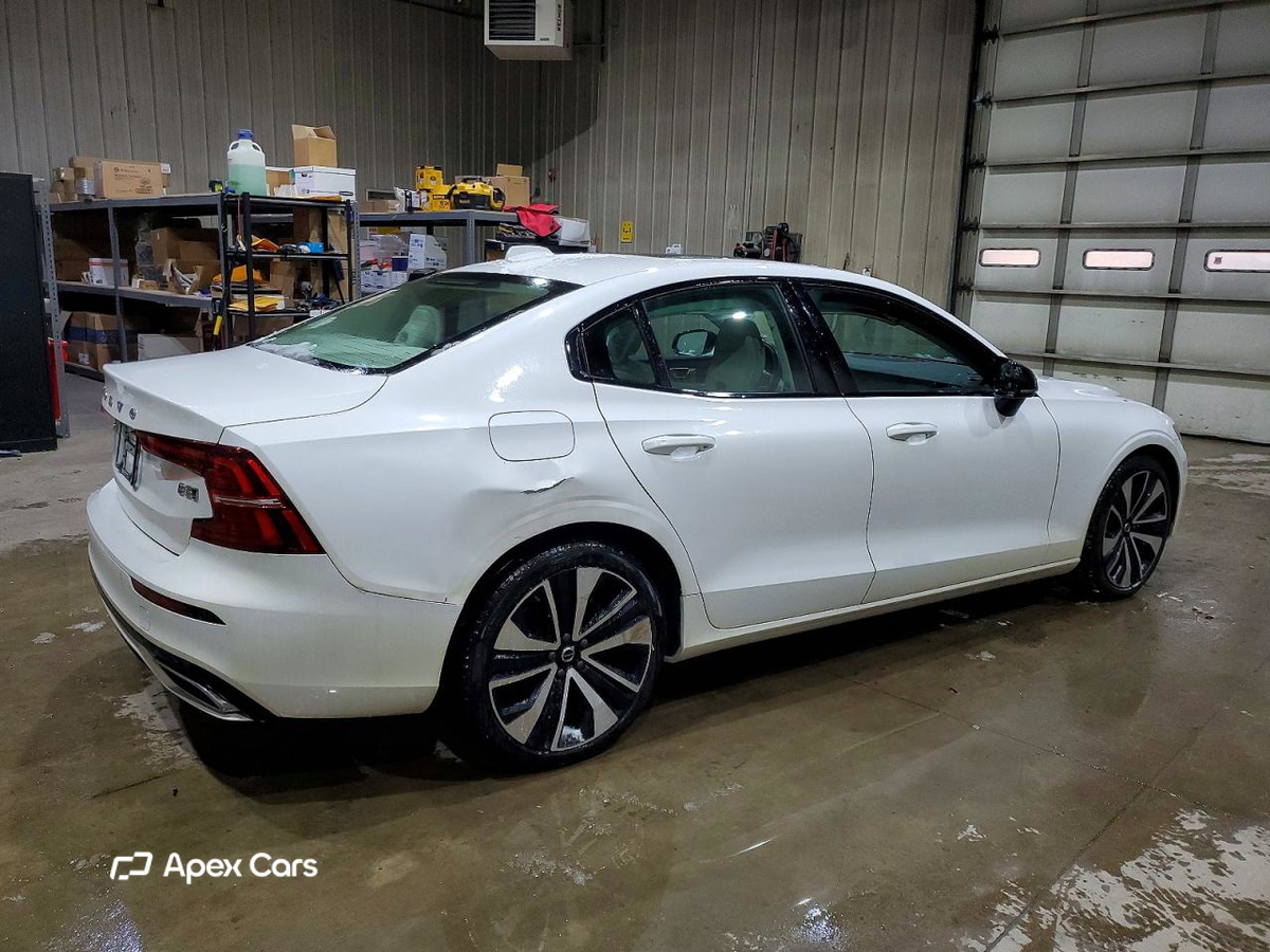 Volvo S60 2022