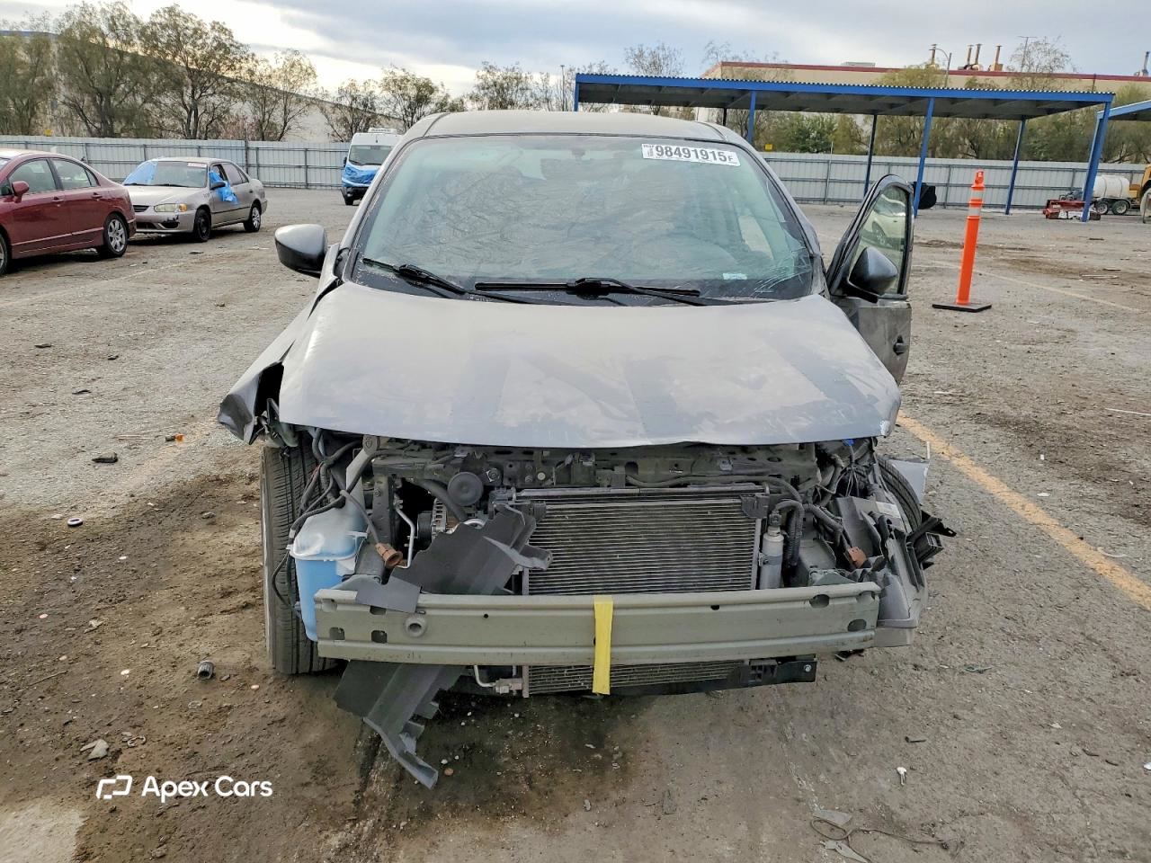 Nissan Versa 2016