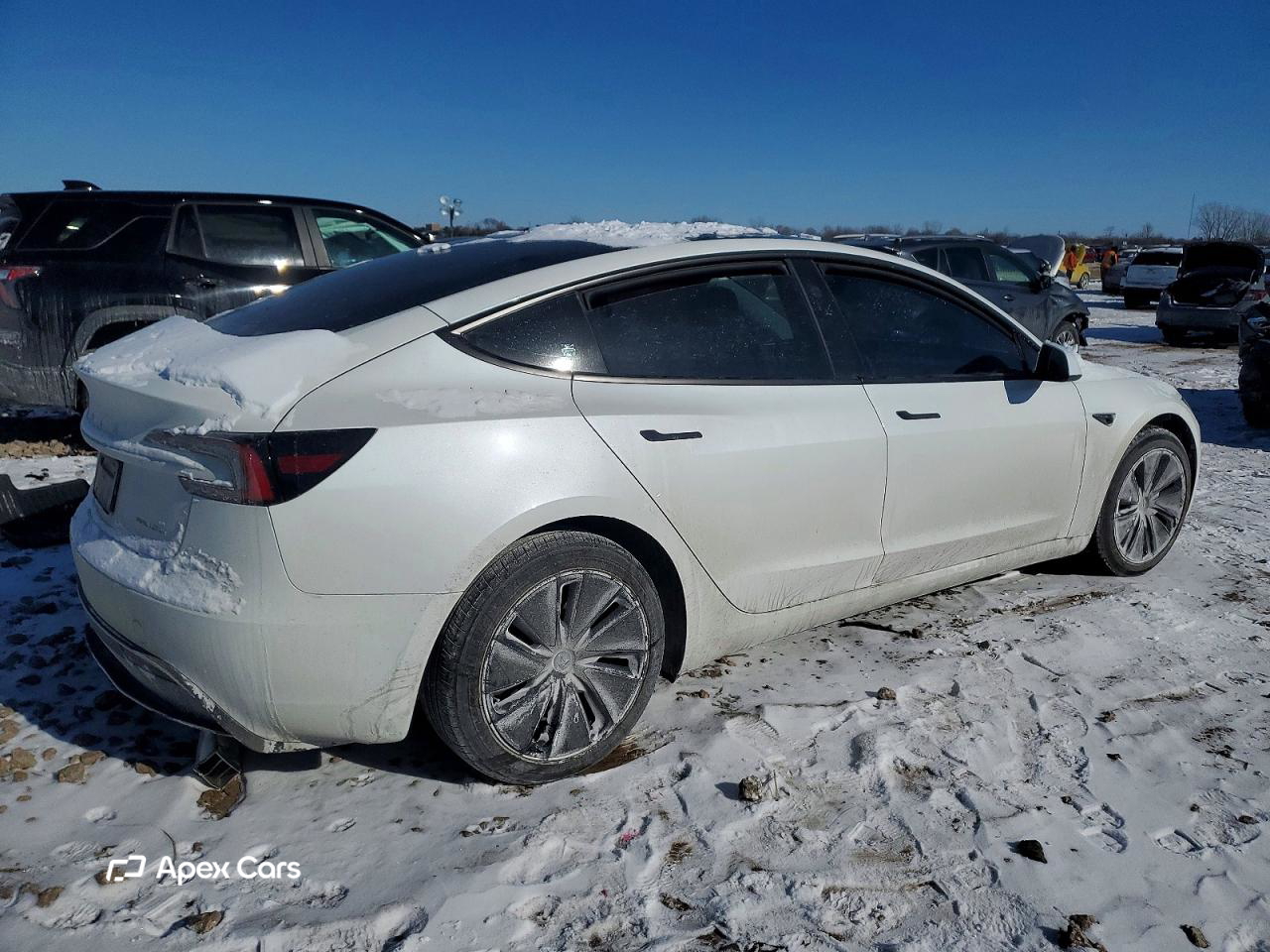 Tesla Model 3 2024