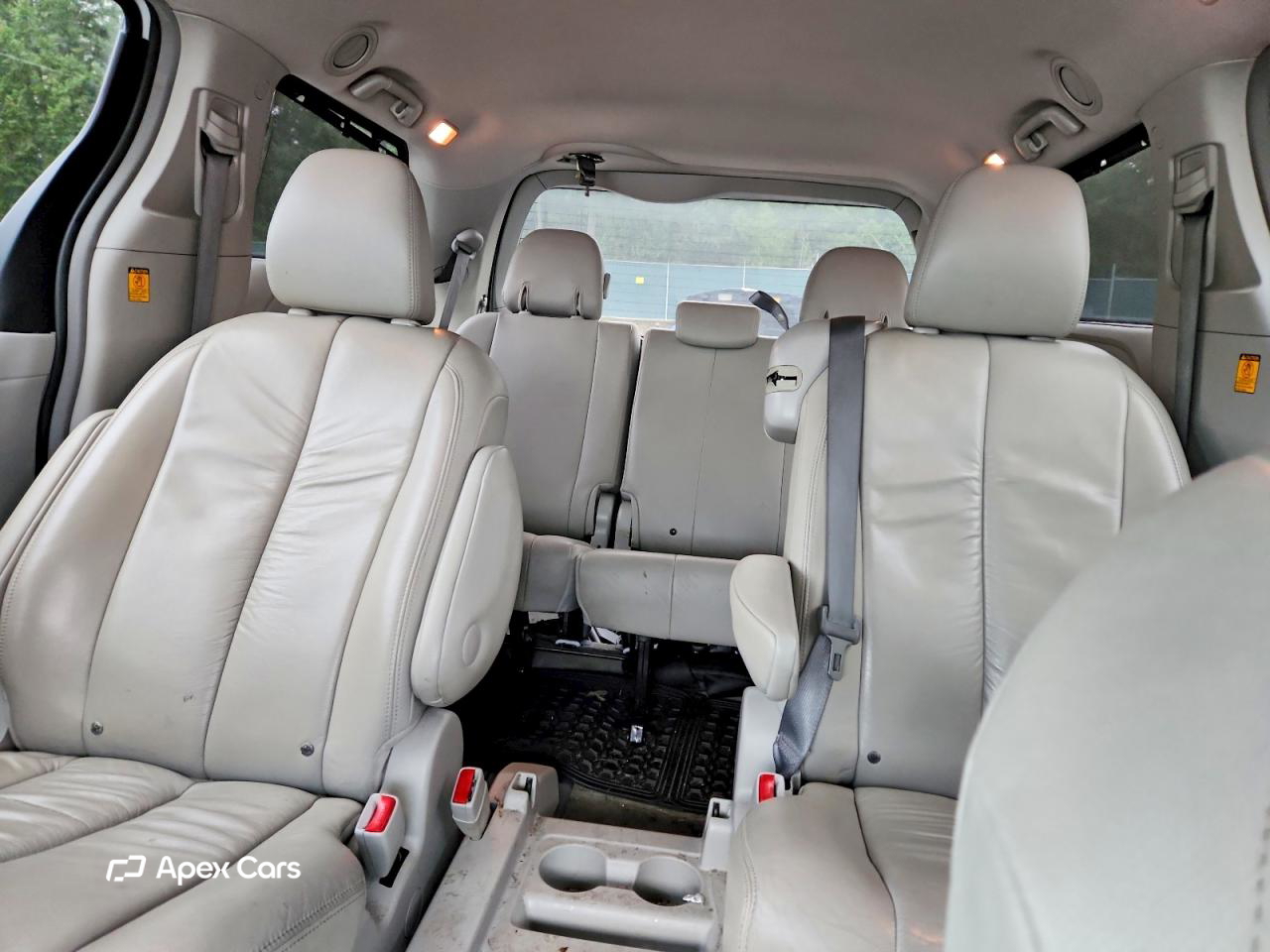 Toyota Sienna 2012