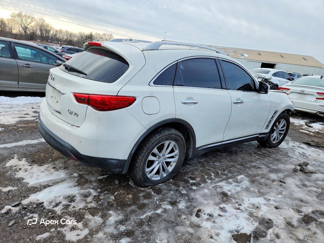 Infiniti QX70 2015