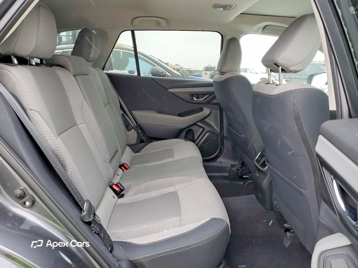 Subaru Outback 2025