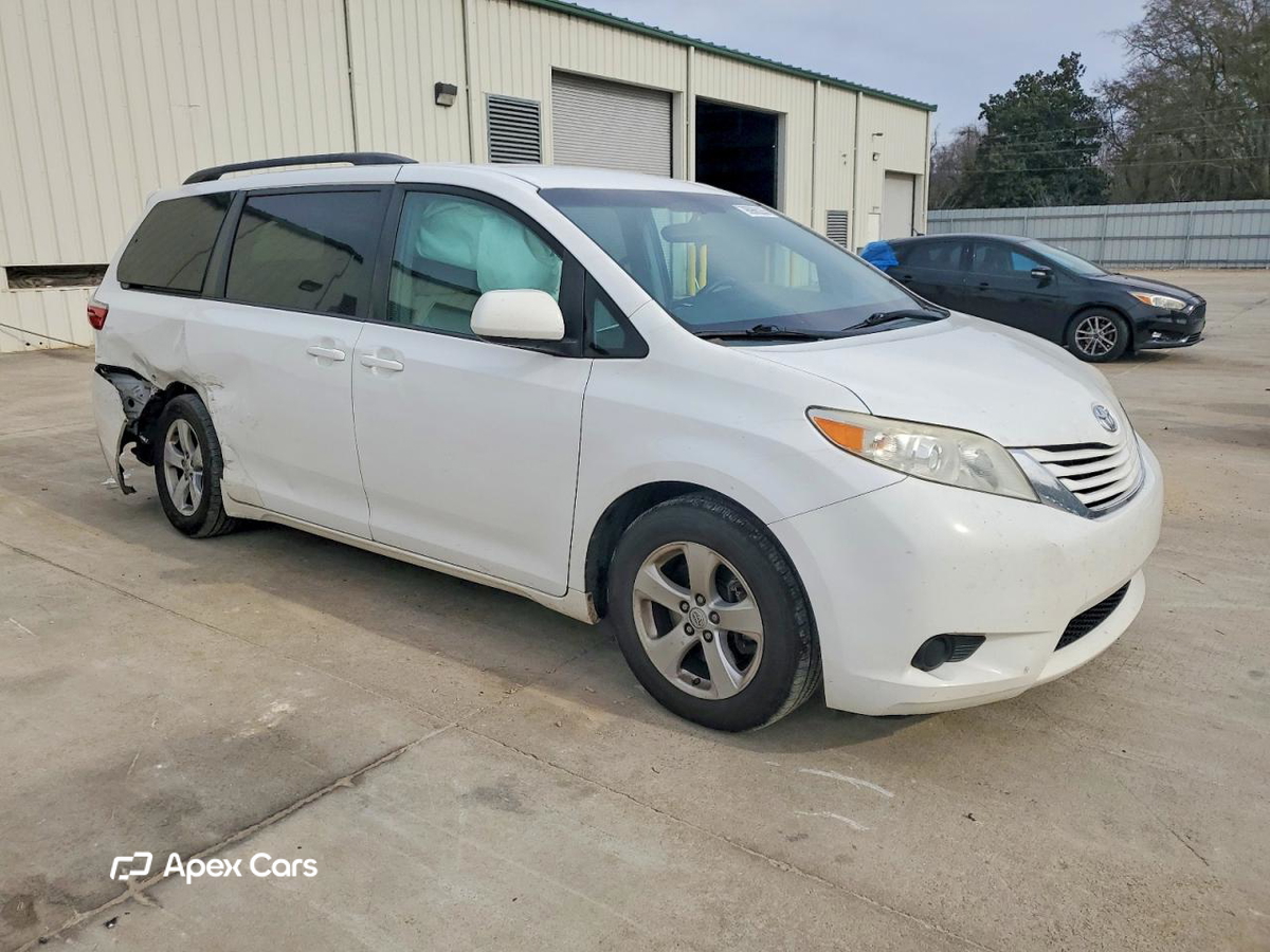 Toyota Sienna 2015