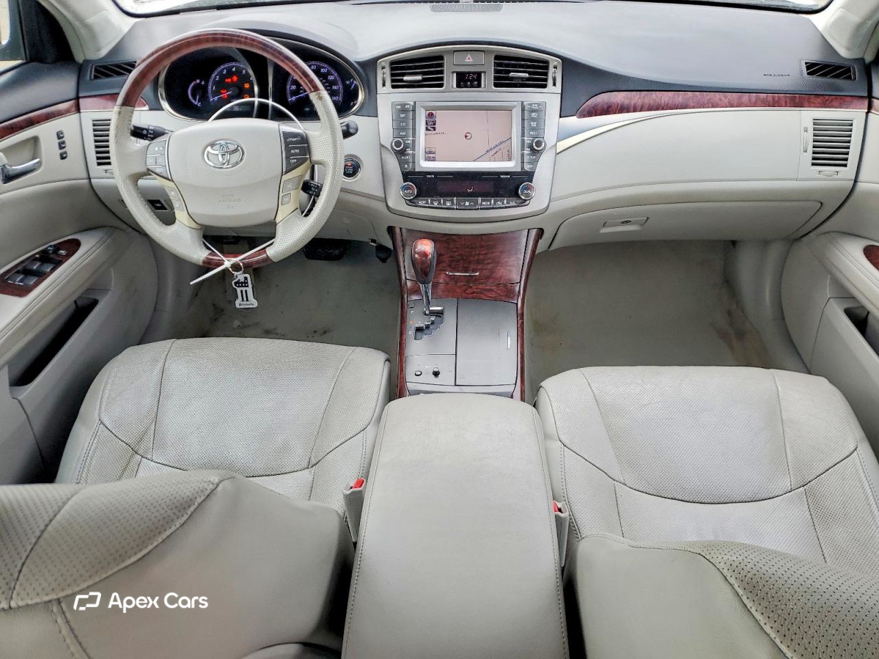 Toyota Avalon 2011