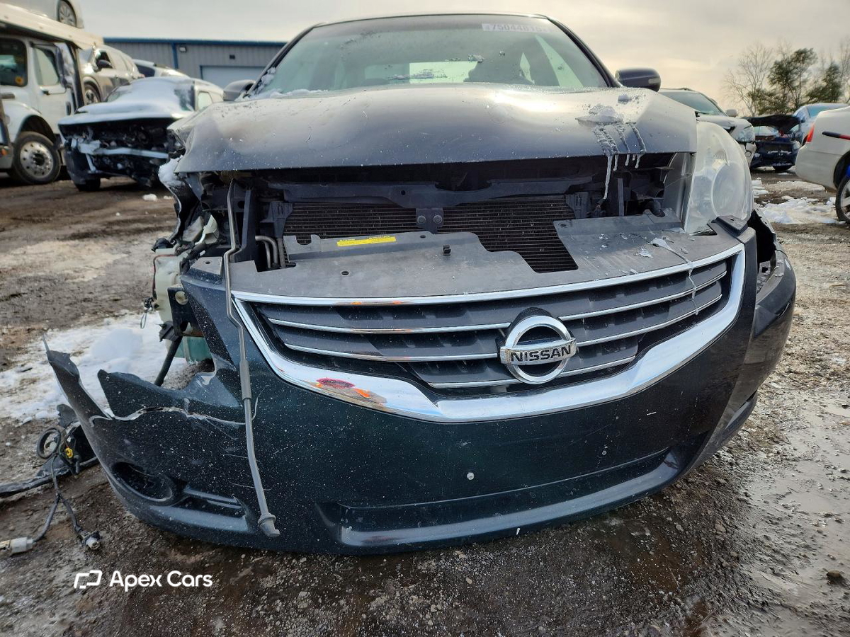 Nissan Altima 2012