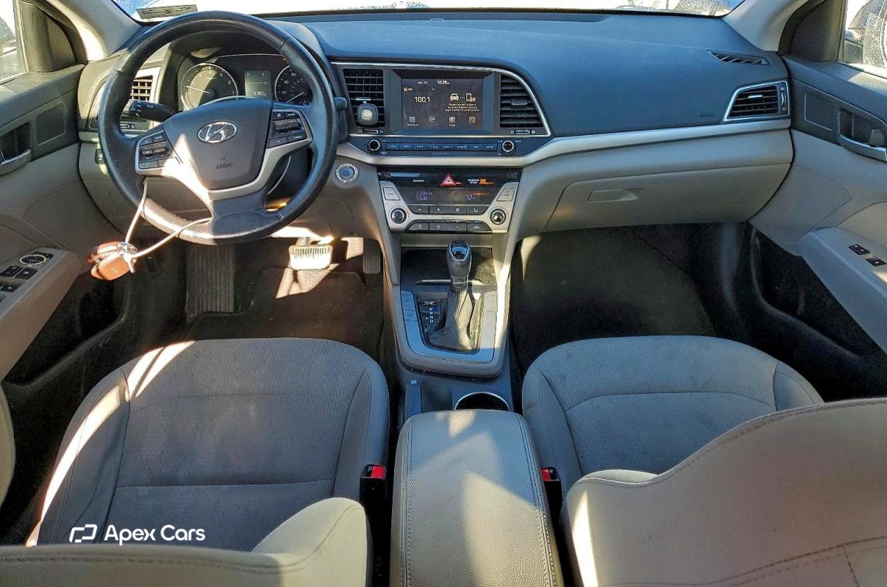 Hyundai Elantra 2017