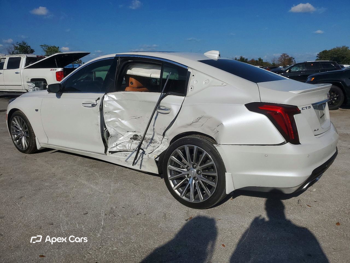 Cadillac CT5 2023
