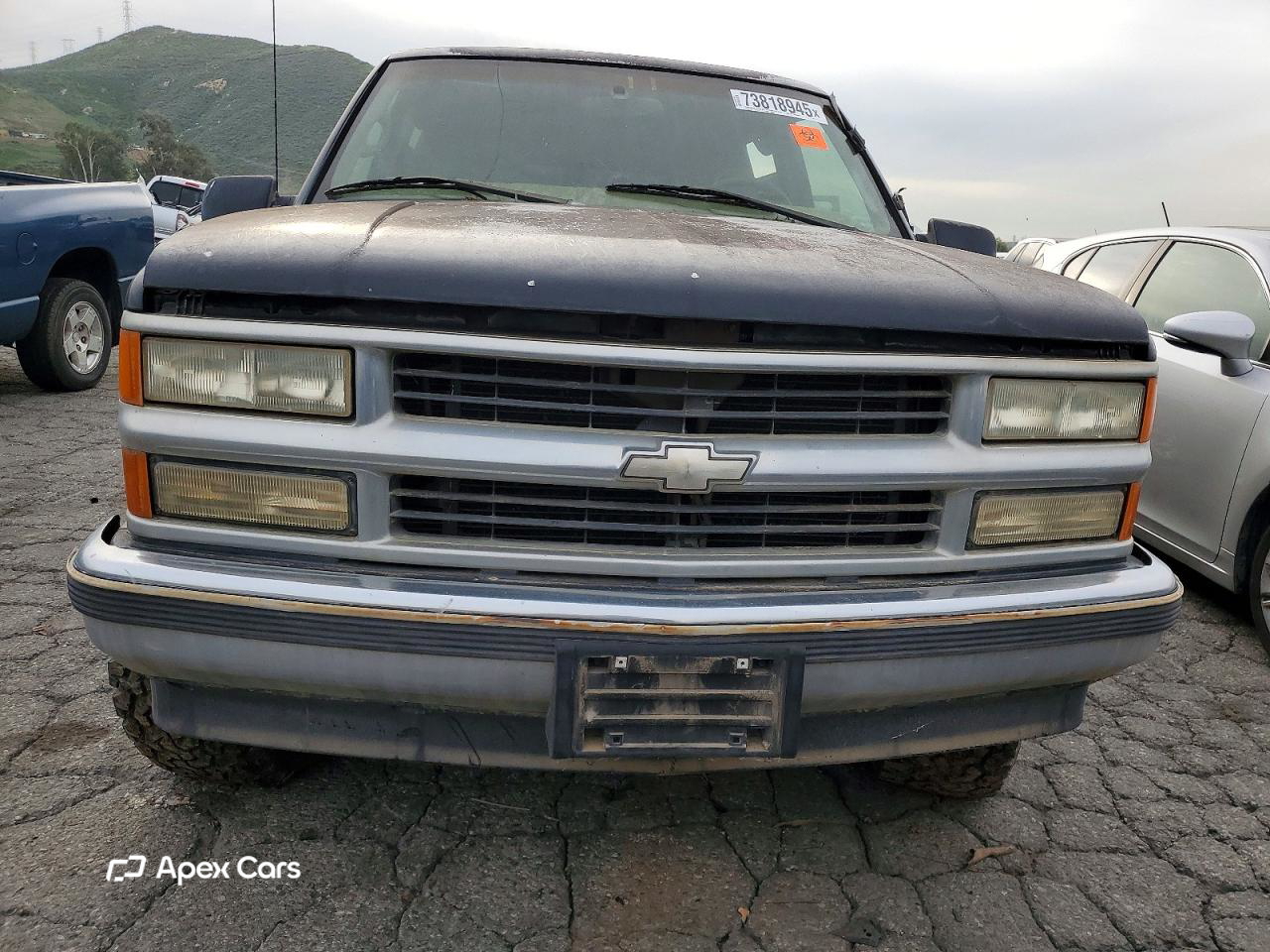 Chevrolet Suburban 1999