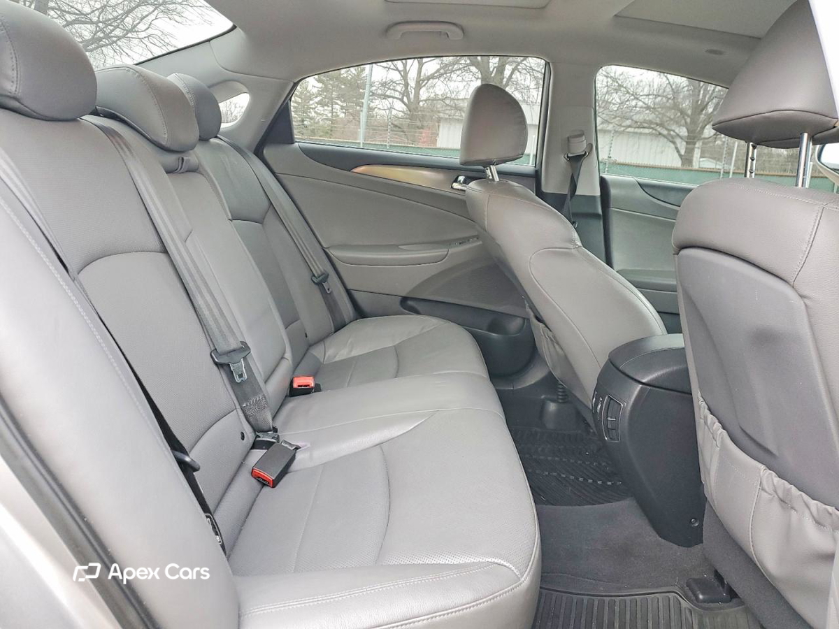 Hyundai Sonata 2012