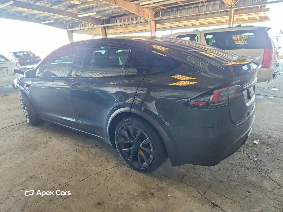 Tesla Model X 2024