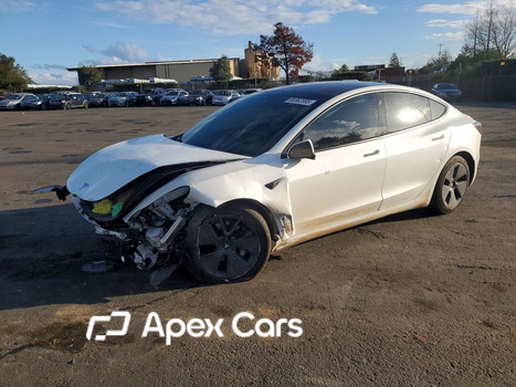 Tesla Model 3 2021 - Image 1 of 13