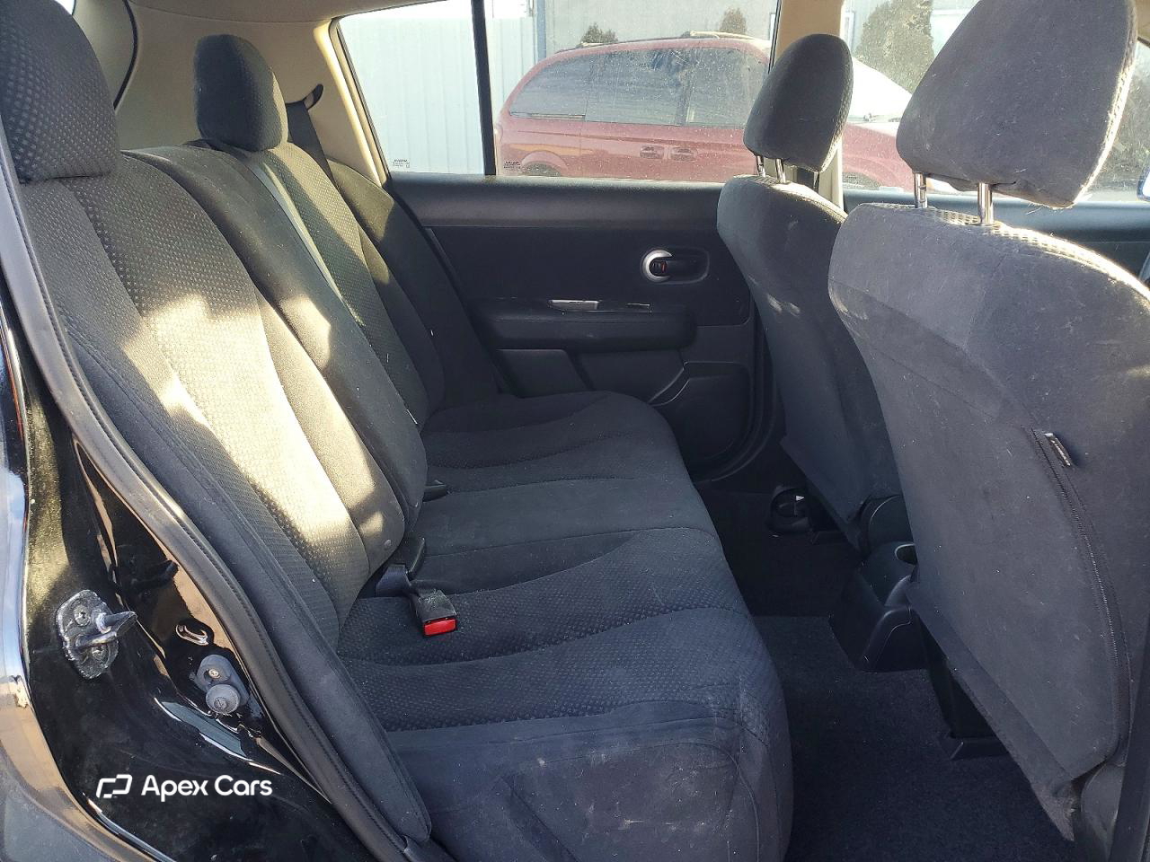 Nissan Versa 2011