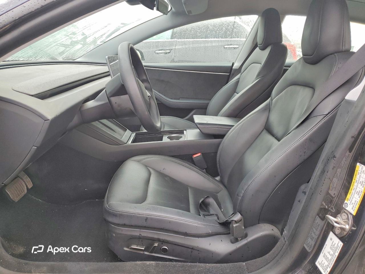 Tesla Model 3 2024