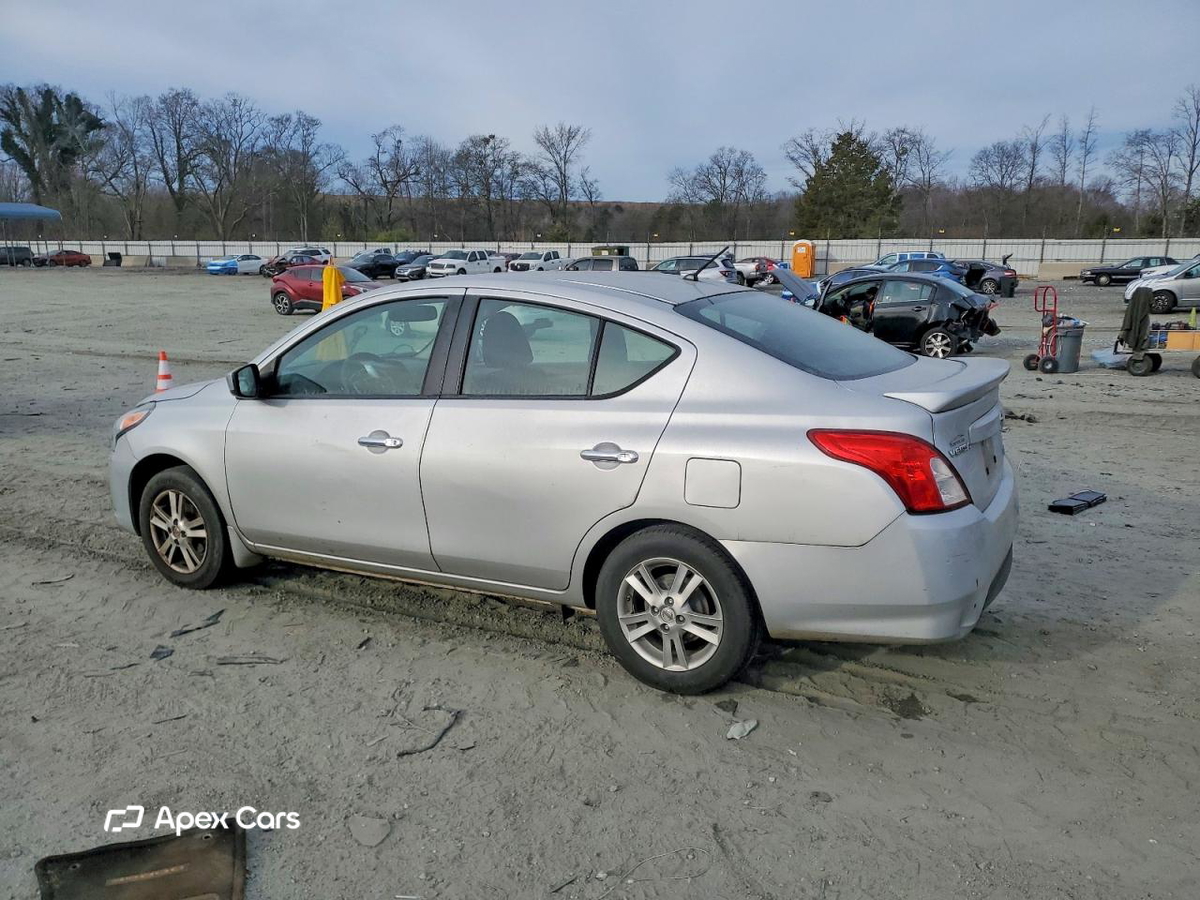 Nissan Versa 2016