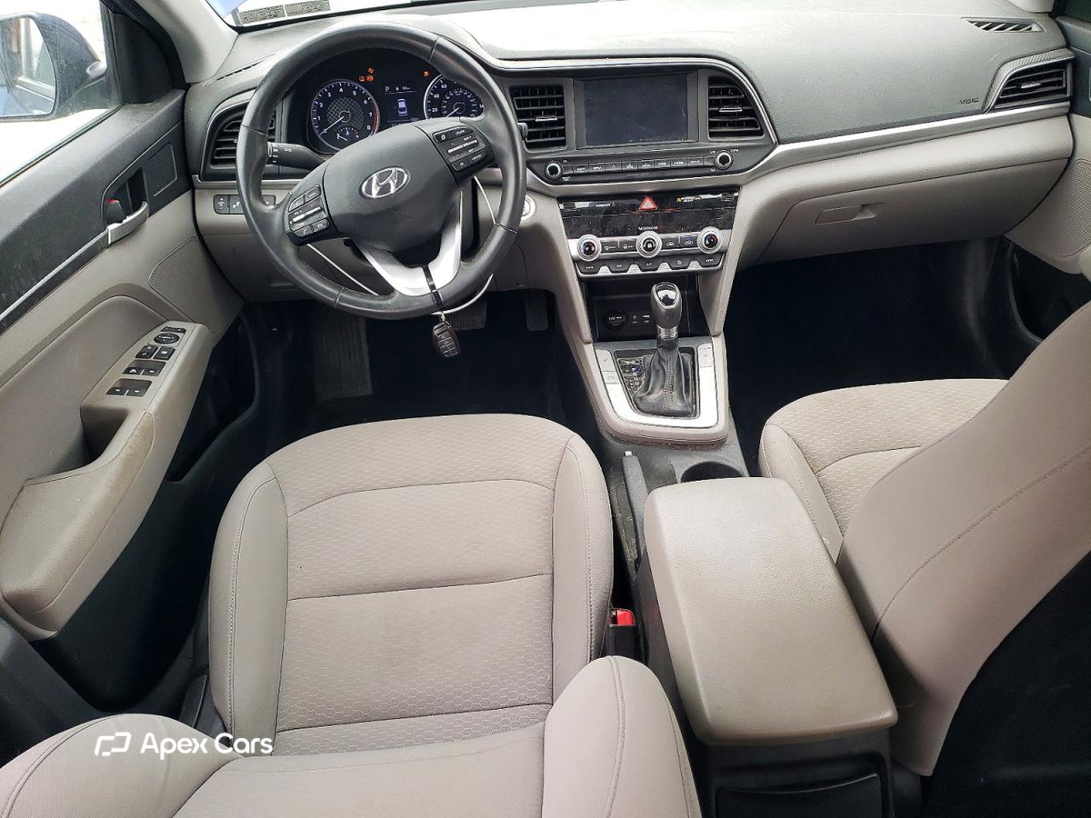 Hyundai Elantra 2020