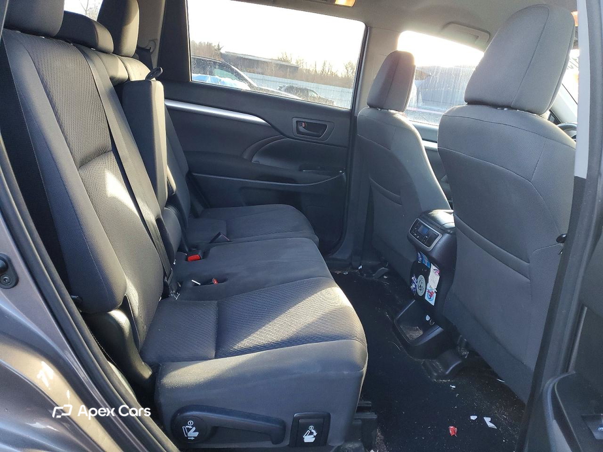 Toyota Highlander 2016
