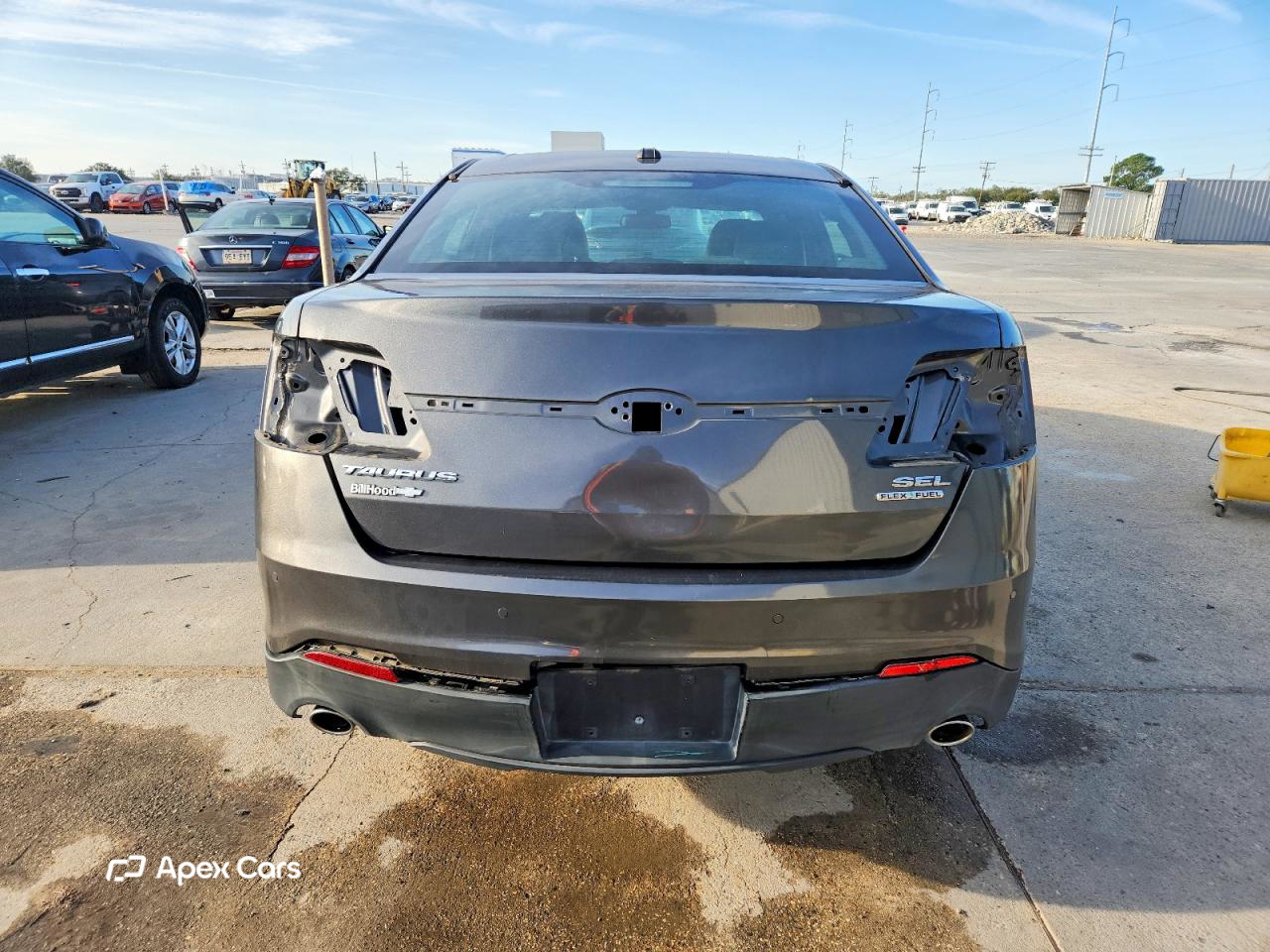Ford Taurus 2015