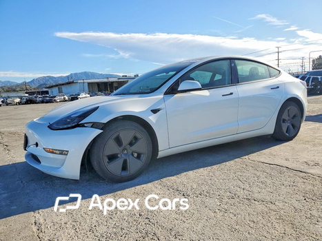 Tesla Model 3 2023 - Image 1 of 13