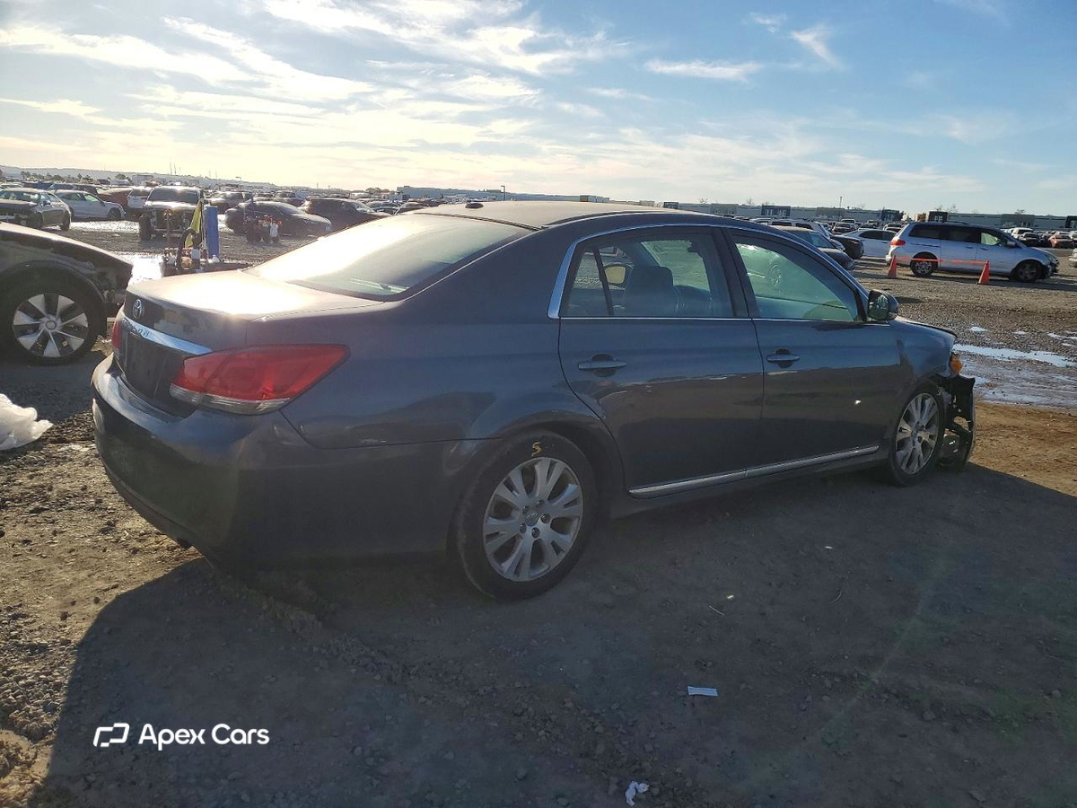 Toyota Avalon 2012