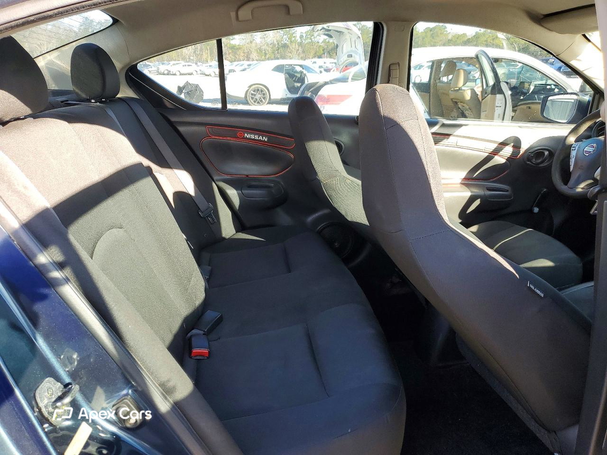 Nissan Versa 2017