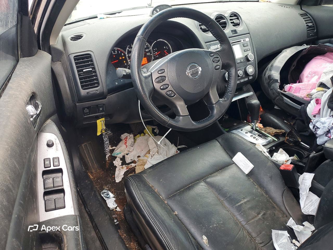 Nissan Altima 2010