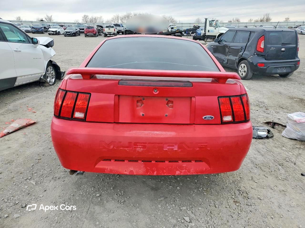 Ford Mustang 2004