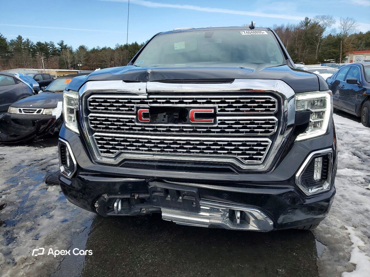 GMC  2022
