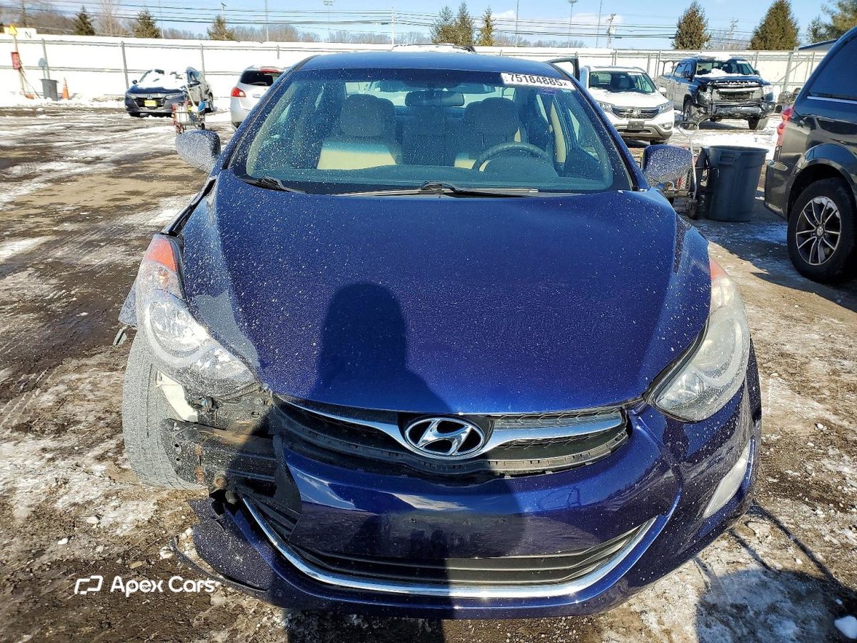 Hyundai Elantra 2013